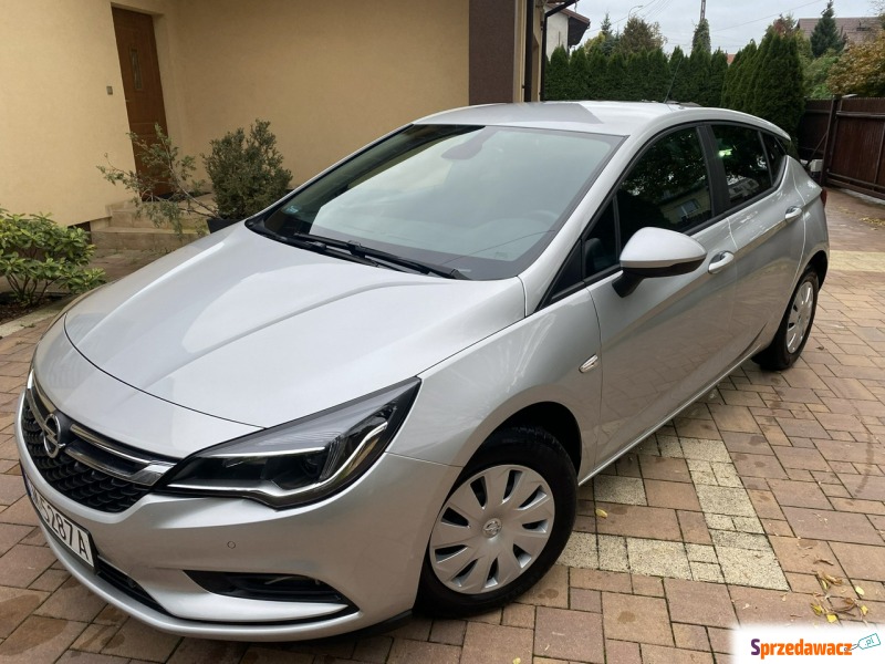 Opel Astra  Hatchback 2019,  1.4 benzyna - Na sprzedaż za 55 799 zł - Pruszków