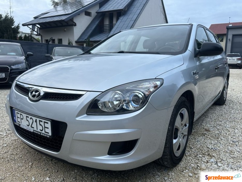 Hyundai I30 HB 1.6 CRDi 90KM *Klimatyzacja*Cz... - Samochody osobowe - Piotrków Trybunalski