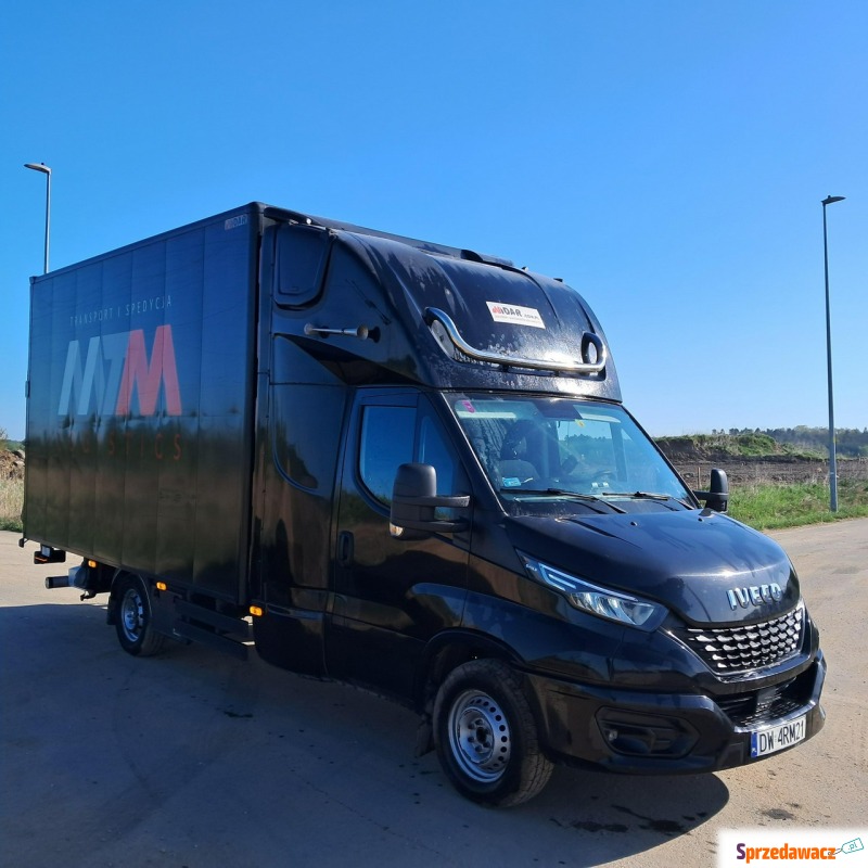 Iveco Daily 35S18 H - 2021 - Dostawcze i ciężarowe - Komorniki