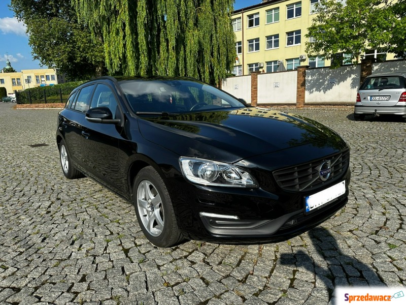 Volvo V60 2017,  2.0 diesel - Na sprzedaż za 50 950 zł - Syców