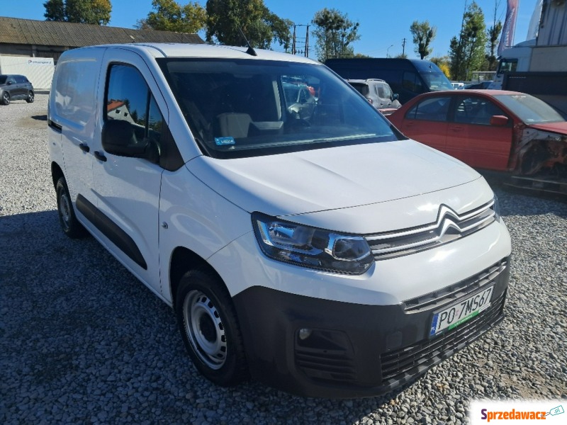 Citroen Berlingo 2019,  1.5 diesel - Na sprzedaż za 43 665 zł - Komorniki