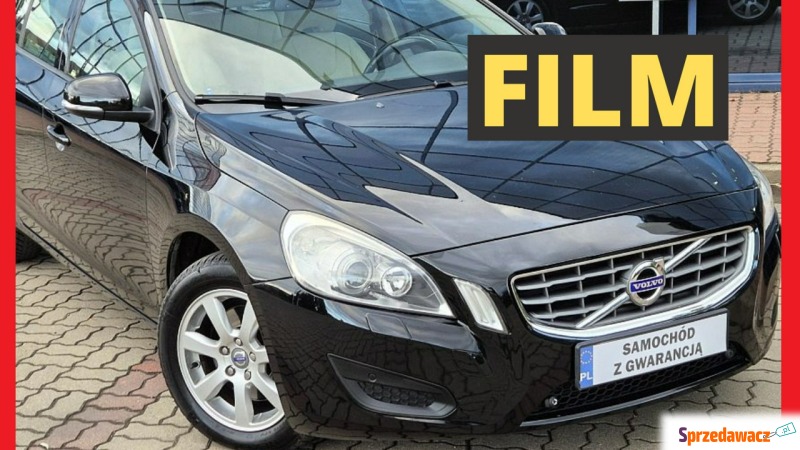 Volvo V60  SUV 2013,  2.0 diesel - Na sprzedaż za 38 999 zł - Warszawa