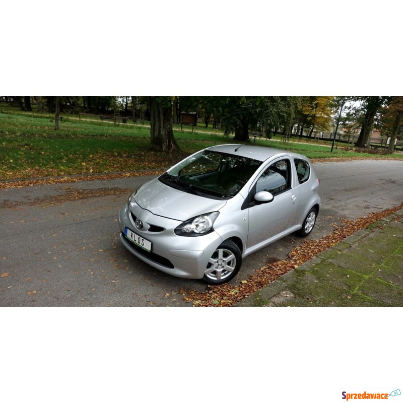 Toyota Aygo  Hatchback 2006,  1.0 benzyna - Na sprzedaż za 10 990 zł - Buczek