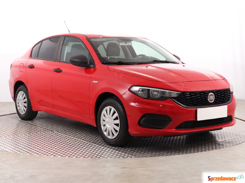 Fiat Tipo  Liftback 2018,  1.4 benzyna+LPG - Na sprzedaż za 41 999 zł - Katowice