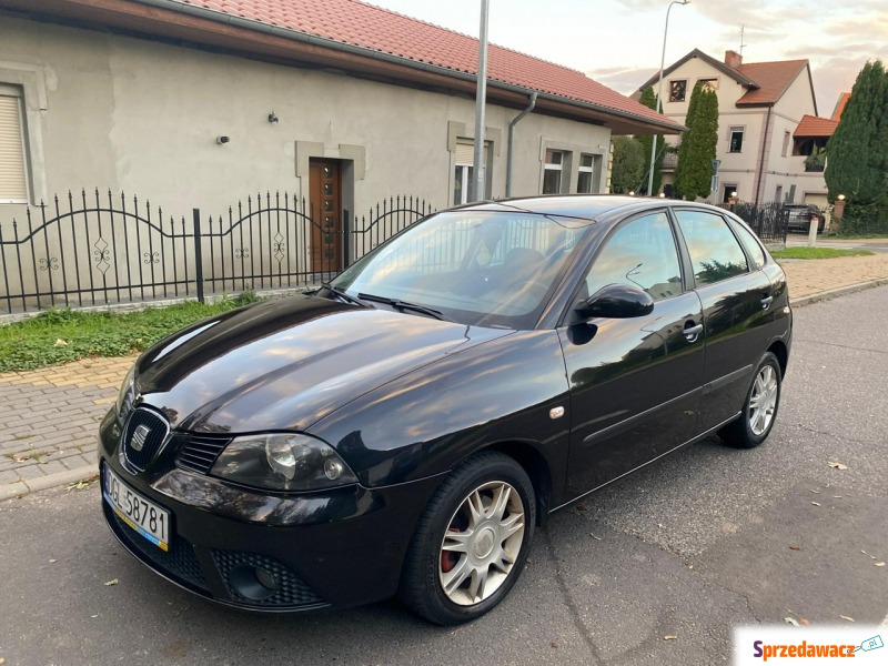 Seat Ibiza  Hatchback 2008,  1.5 diesel - Na sprzedaż za 8 800,00 zł - Głogów