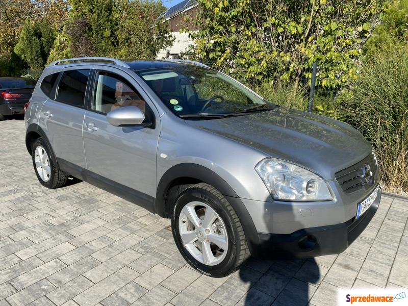 Nissan Qashqai+2  SUV 2010,  2.0 benzyna - Na sprzedaż za 31 900 zł - Poznań