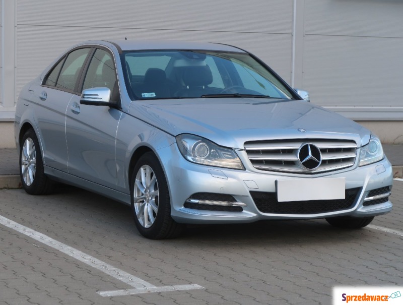 Mercedes - Benz C-klasa  Liftback 2012,  1.8 benzyna - Na sprzedaż za 46 999 zł - Dąbrowa Górnicza