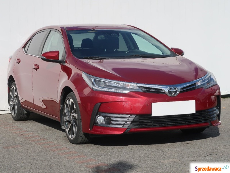 Toyota Corolla  Liftback 2017,  1.6 benzyna - Na sprzedaż za 65 999 zł - Bielany Wrocławskie