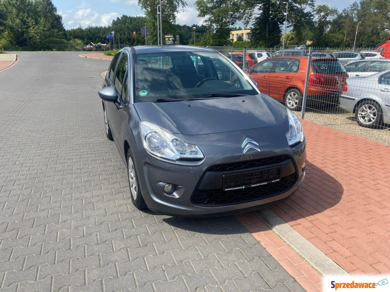 Citroen C3  Hatchback 2011,  1.1 benzyna - Na sprzedaż za 18 900 zł - Białogard