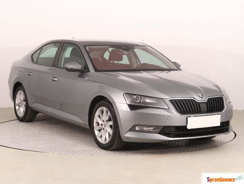 Skoda Superb  Liftback 2017,  2.0 benzyna - Na sprzedaż za 84 999 zł - Kielce