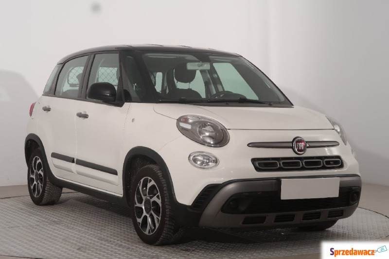 Fiat 500L  SUV 2019,  1.4 benzyna - Na sprzedaż za 45 999 zł - Kędzierzyn-Koźle