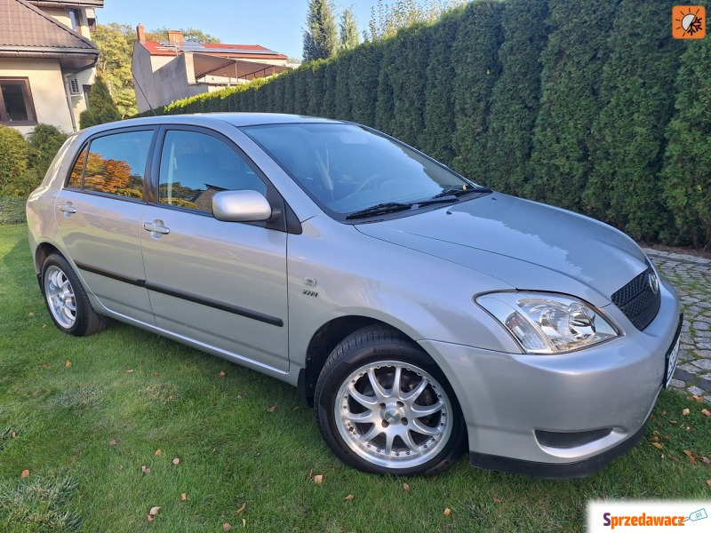 Toyota Corolla  Hatchback 2004,  1.4 benzyna - Na sprzedaż za 10 990 zł - Siewierz