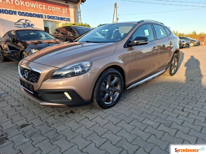 Volvo V40  Hatchback 2015,  2.0 - Na sprzedaż za 44 800 zł - Malutkie