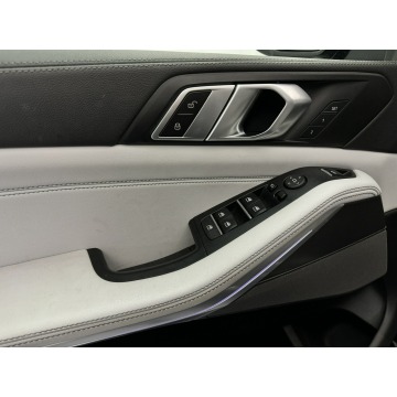BMW X5  SUV 2023,  2.0 diesel, automat - Na sprzedaż za 309 900 zł - Poznań - zdjęcie 12