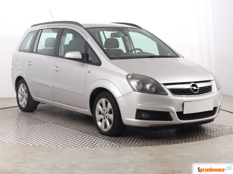 Opel Zafira  SUV 2005,  1.8 benzyna - Na sprzedaż za 15 999 zł - Katowice