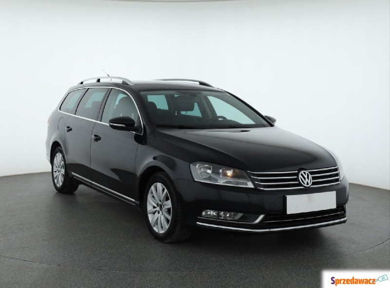 VW Passat 2.0 TDI (140KM), 2011 - Samochody osobowe - Piaseczno