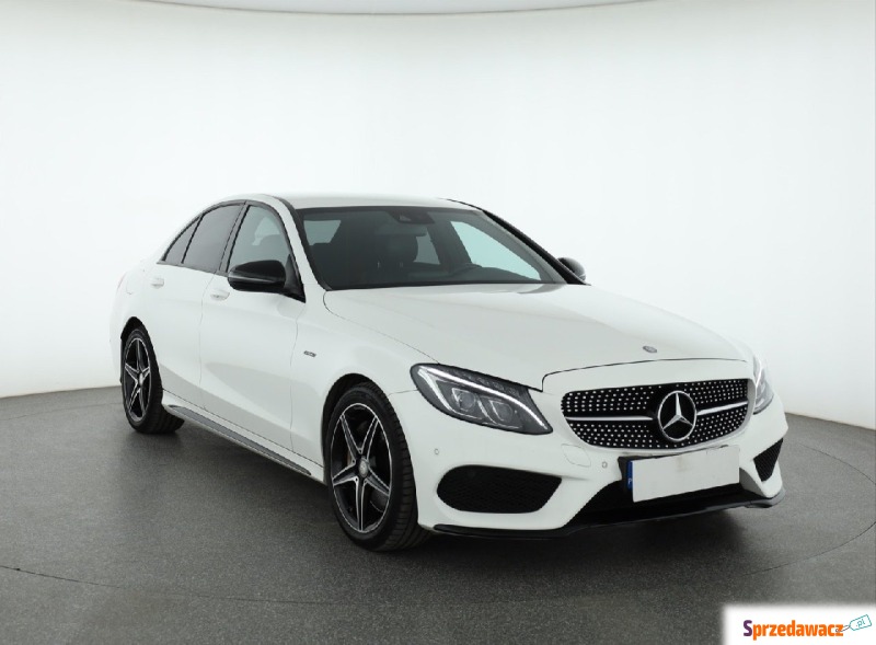 Mercedes - Benz C-klasa  Liftback 2015,  3.0 benzyna - Na sprzedaż za 122 999 zł - Piaseczno