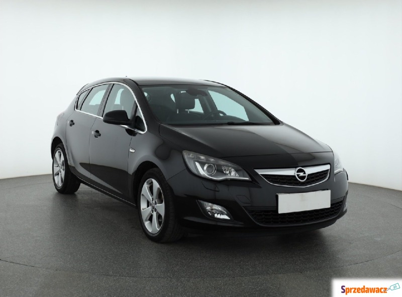 Opel Astra  Hatchback 2010,  1.4 benzyna - Na sprzedaż za 29 999 zł - Piaseczno