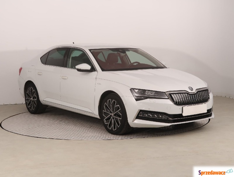 Skoda Superb  Liftback 2019,  1.4 benzyna - Na sprzedaż za 115 999 zł - Włocławek