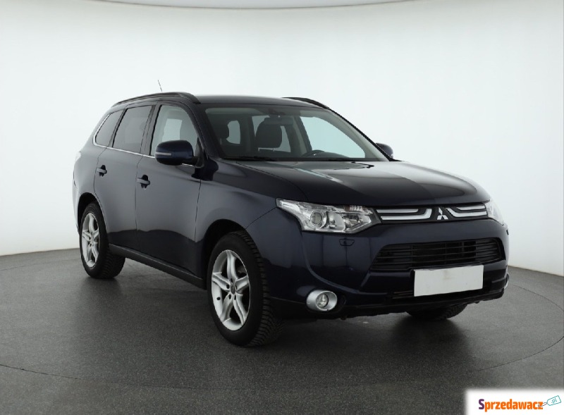 Mitsubishi Outlander  SUV 2013,  2.3 diesel - Na sprzedaż za 35 999 zł - Piaseczno