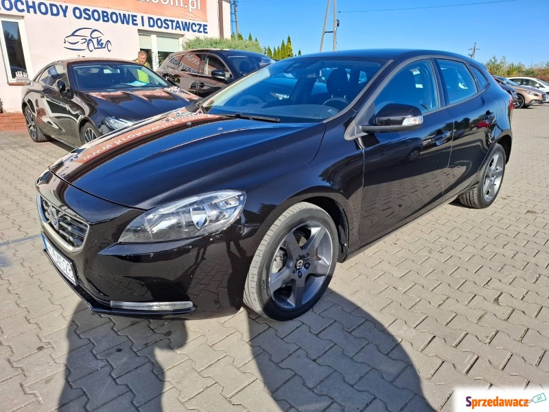 Volvo V40  Hatchback 2015,  2.0 - Na sprzedaż za 38 200 zł - Malutkie