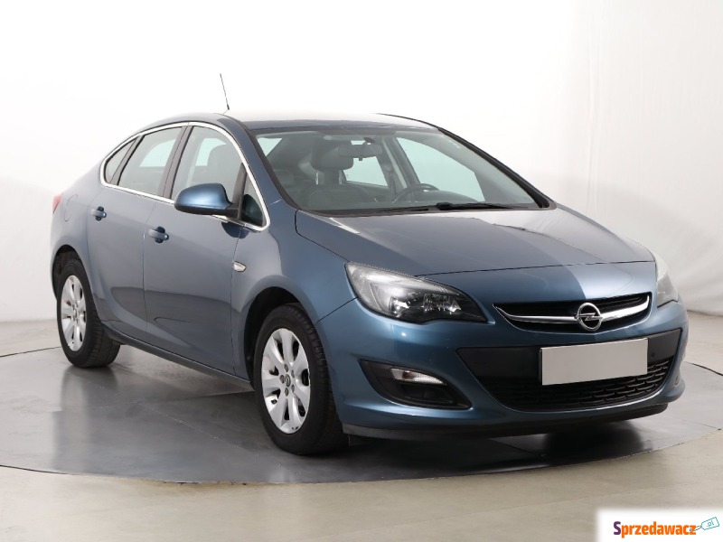 Opel Astra  Liftback 2016,  1.4 benzyna+LPG - Na sprzedaż za 40 999 zł - Katowice