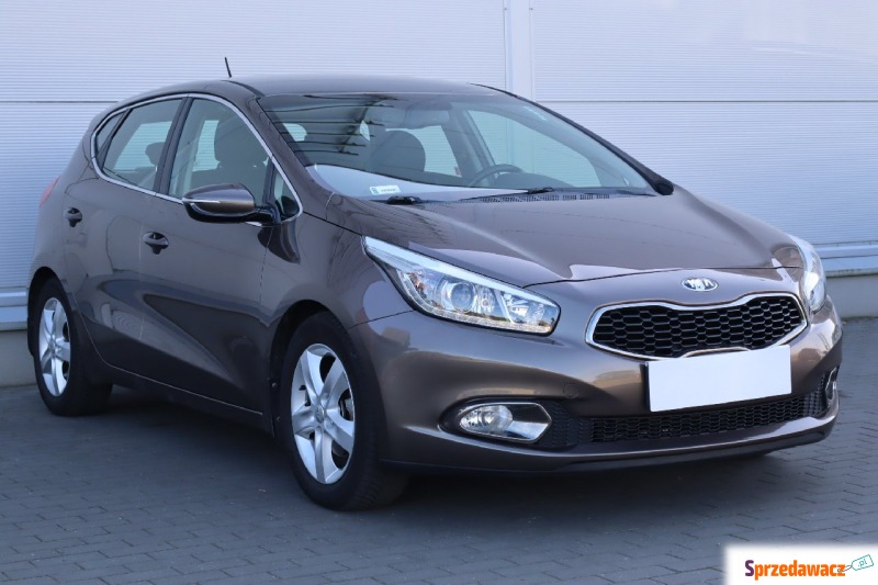 Kia Ceed  Hatchback 2012,  1.6 benzyna - Na sprzedaż za 32 999 zł - Rąty