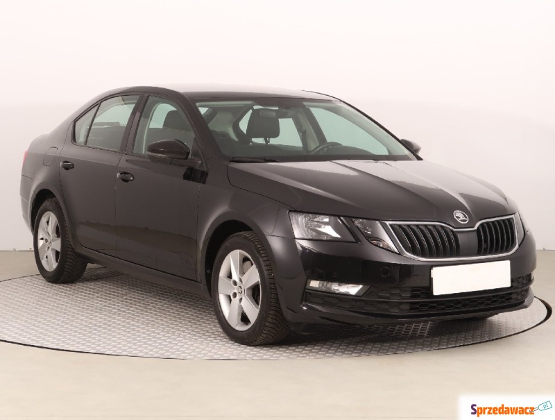 Skoda Octavia  Hatchback 2019,  2.0 benzyna - Na sprzedaż za 61 999 zł - Konin