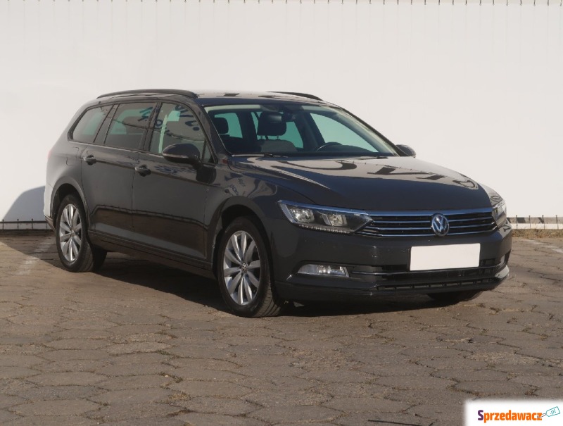 Volkswagen Passat  Kombi 2018,  2.0 diesel - Na sprzedaż za 64 999 zł - Łódź