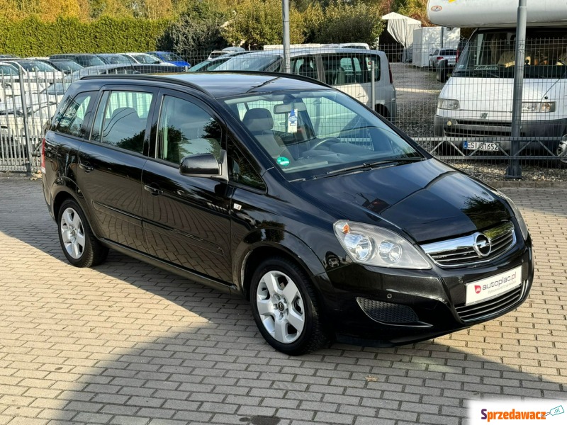 Opel Zafira  Minivan/Van 2012,  1.8 benzyna - Na sprzedaż za 27 900 zł - Zduńska Wola