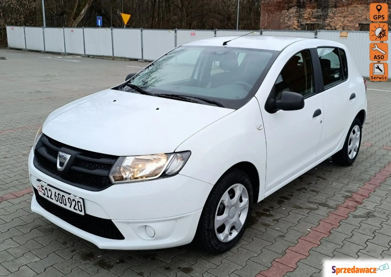 Dacia Sandero - Nawigacja, Klima, Niski przebieg,... - Samochody osobowe - Tomaszów Mazowiecki