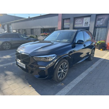 BMW x5, plugin hybrid, zawieszenie pneumatyczne