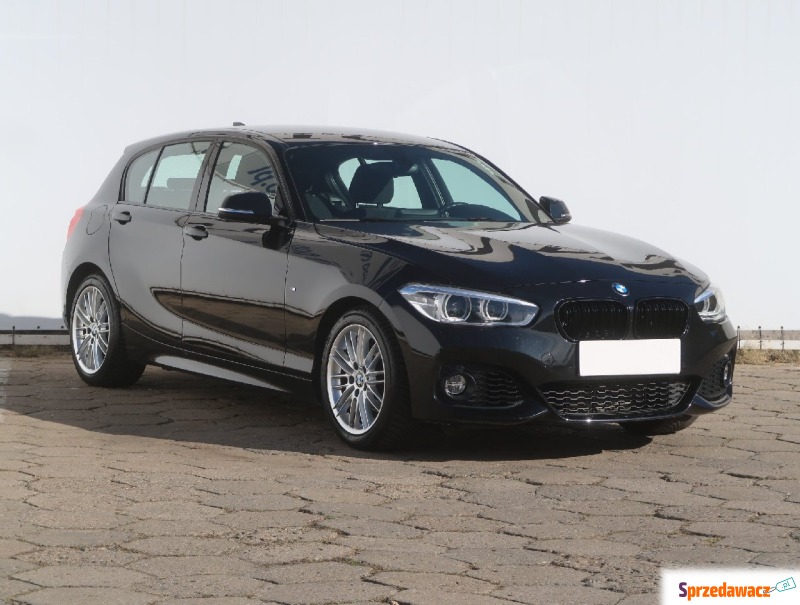 BMW Seria 1  Hatchback 2018,  1.5 benzyna - Na sprzedaż za 72 999 zł - Łódź