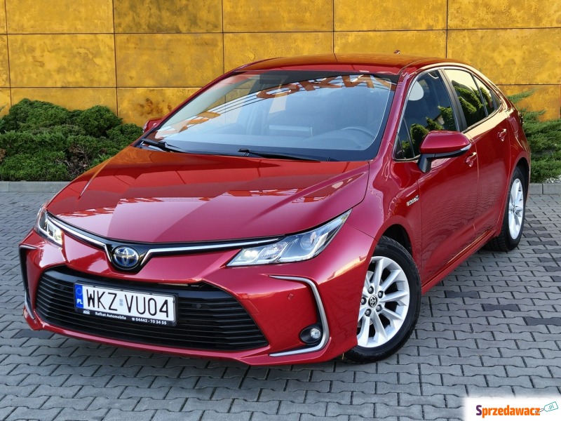 Toyota Corolla  Sedan/Limuzyna 2020,  1.8 hybryda - Na sprzedaż za 81 900 zł - Radom