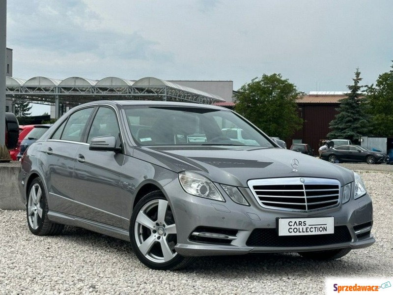 Mercedes - Benz E-klasa  Sedan/Limuzyna 2012,  3.5 benzyna - Na sprzedaż za 72 000 zł - Michałowice-Wieś