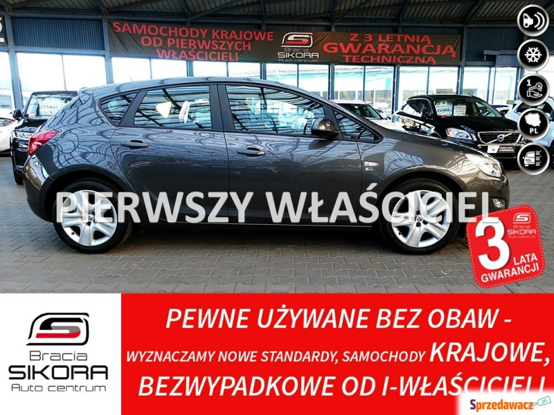 Opel Astra  Hatchback 2012,  1.6 benzyna - Na sprzedaż za 34 900 zł - Mysłowice