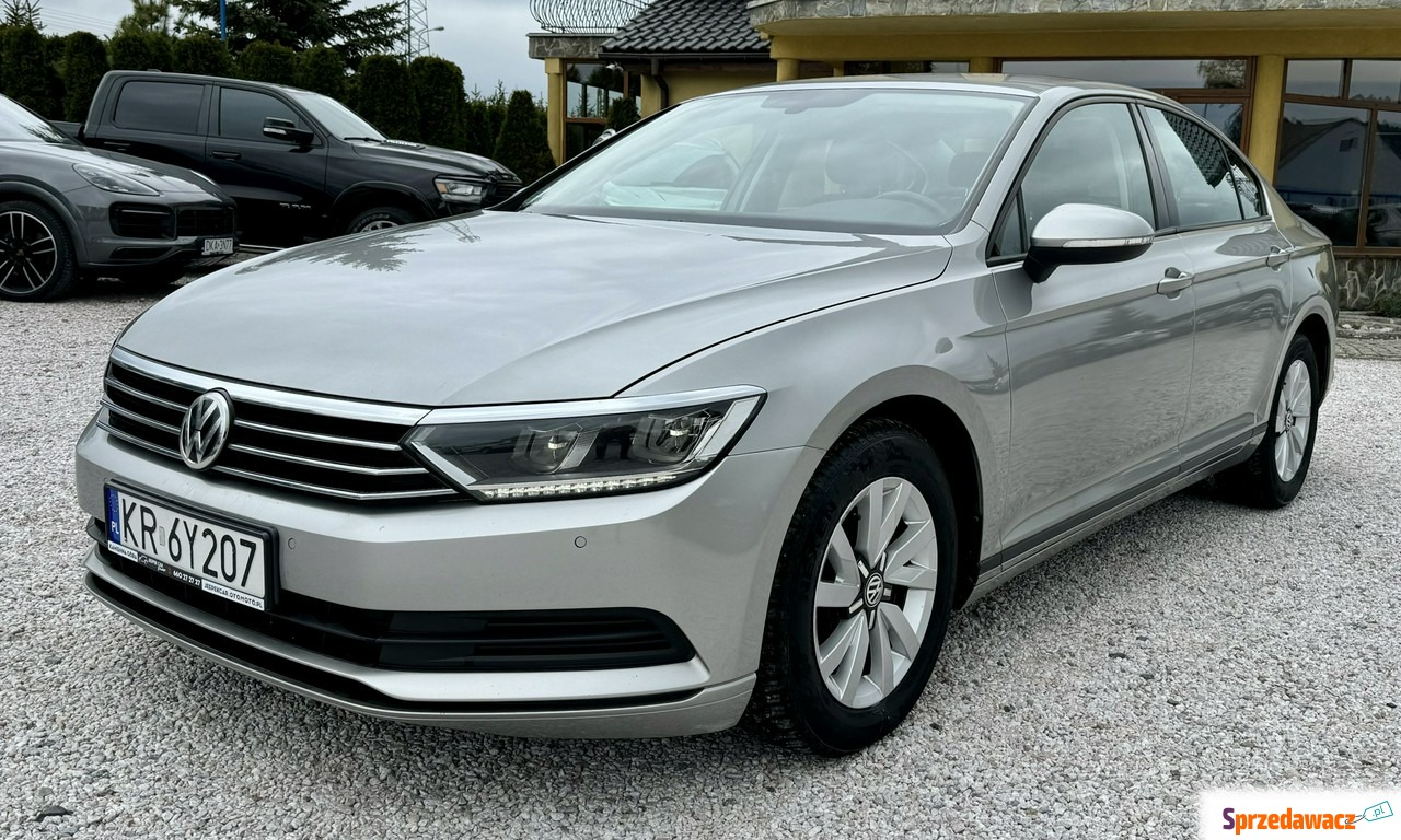 Volkswagen Passat - Salon PL,L...