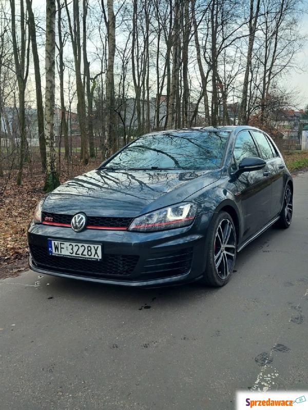 Volkswagen Golf  Hatchback 2017,  2.0 benzyna - Na sprzedaż za 71 999 zł - Warszawa