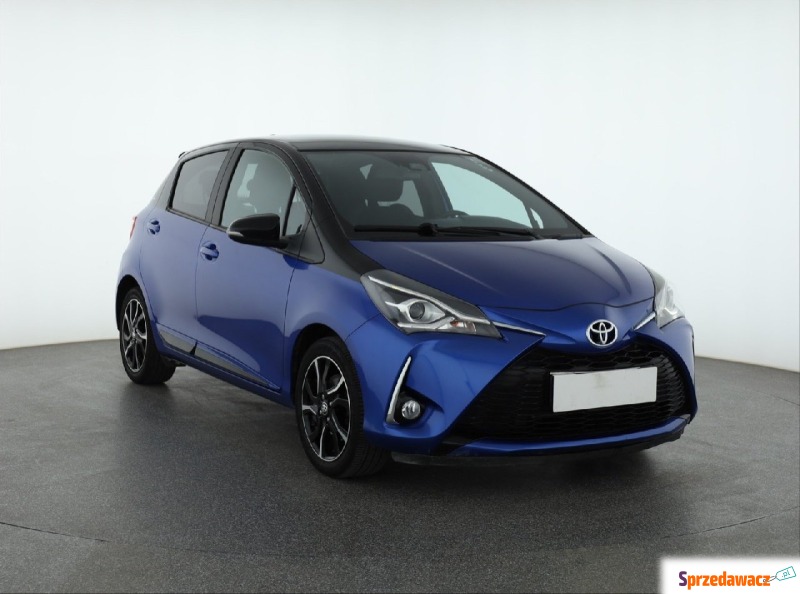 Toyota Yaris  Hatchback 2017,  1.5 benzyna - Na sprzedaż za 61 999 zł - Piaseczno