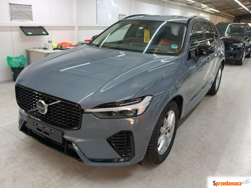 Volvo   SUV 2023,  2.0 diesel - Na sprzedaż za 268 000 zł - Tychy