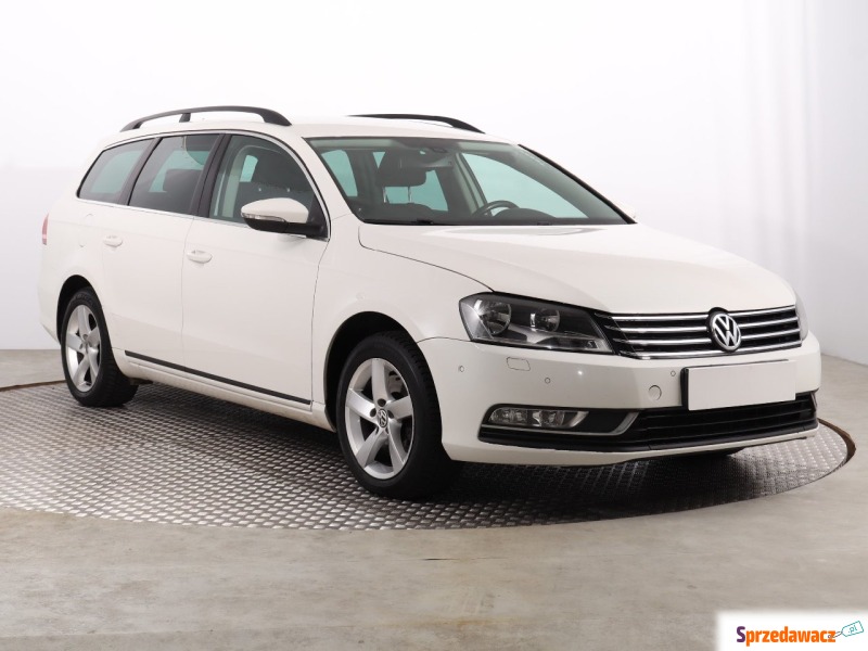 Volkswagen Passat  Kombi 2014,  1.6 diesel - Na sprzedaż za 31 999 zł - Katowice