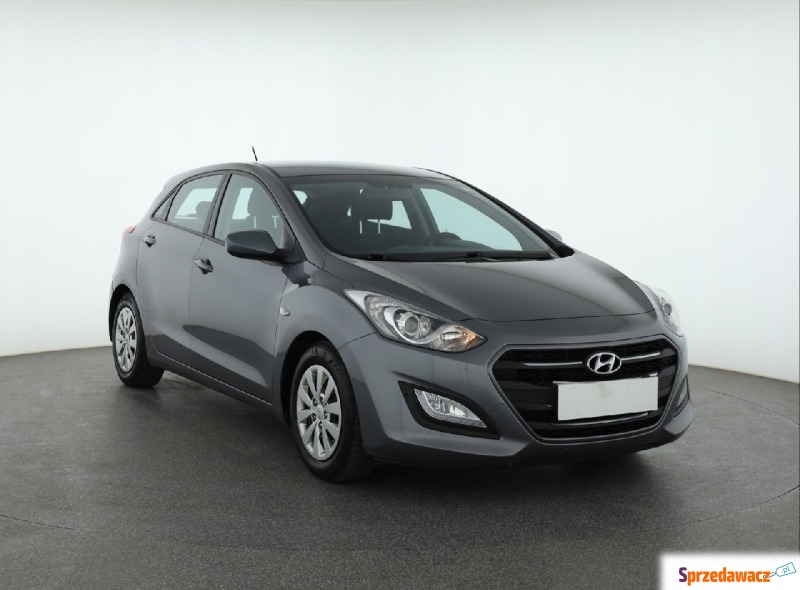 Hyundai i30  Hatchback 2015,  1.4 benzyna - Na sprzedaż za 37 999 zł - Piaseczno