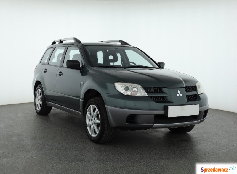 Mitsubishi Outlander  SUV 2005,  2.0 benzyna - Na sprzedaż za 10 999 zł - Piaseczno