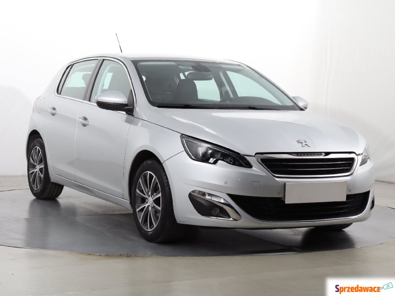 Peugeot 308  Hatchback 2015,  1.2 benzyna - Na sprzedaż za 38 999 zł - Katowice