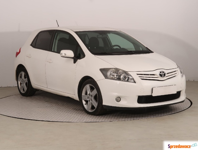 Toyota Auris  Hatchback 2010,  2.0 diesel - Na sprzedaż za 21 999 zł - Grudziądz