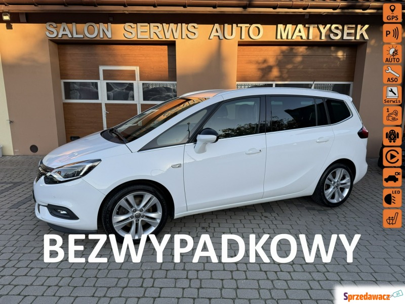 Opel Zafira  Minivan/Van 2018,  1.6 benzyna - Na sprzedaż za 64 900 zł - Orzech