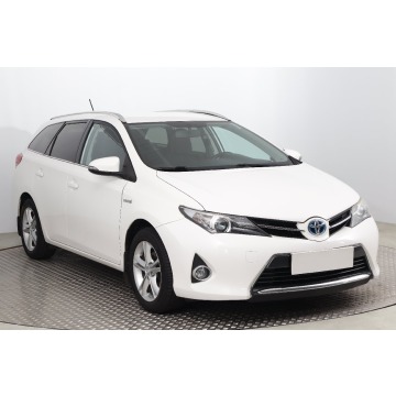 Toyota Auris Hybrid (136KM), 2014