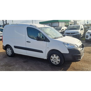Peugeot Partner 2017,  1.6 diesel - Na sprzedaż za 13 999 zł - Pleszew - zdjęcie 2