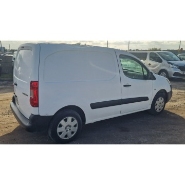 Peugeot Partner 2017,  1.6 diesel - Na sprzedaż za 13 999 zł - Pleszew - zdjęcie 4