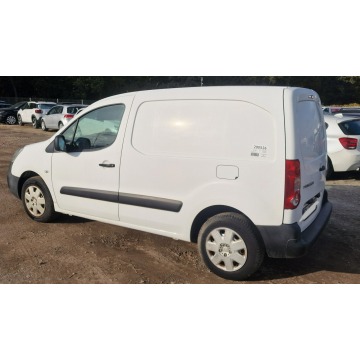 Peugeot Partner 2017,  1.6 diesel - Na sprzedaż za 13 999 zł - Pleszew - zdjęcie 8